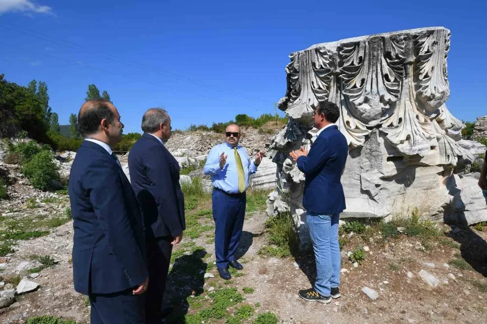 Vali Ustaoğlu’ndan Kyzikos Kazı Evi’ne ziyaret