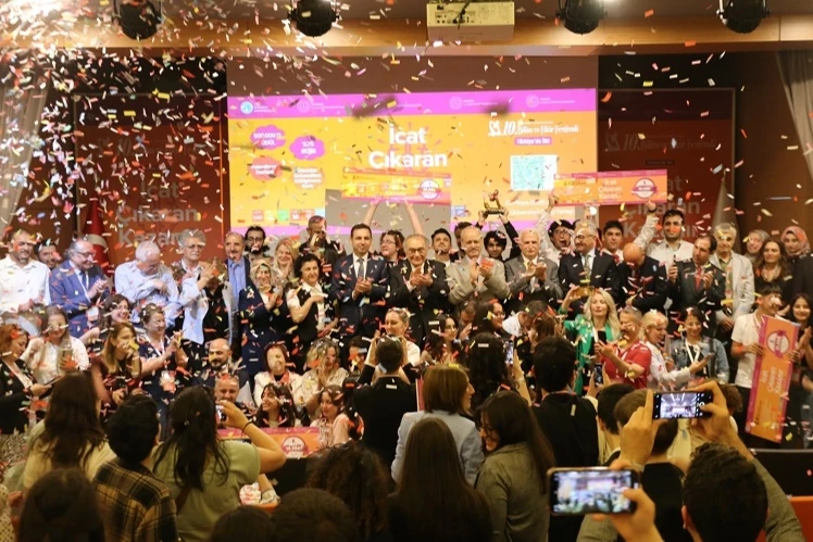 10. Bilim ve Fikir Festivali’nde liseli gençler projeleriyle yarıştı