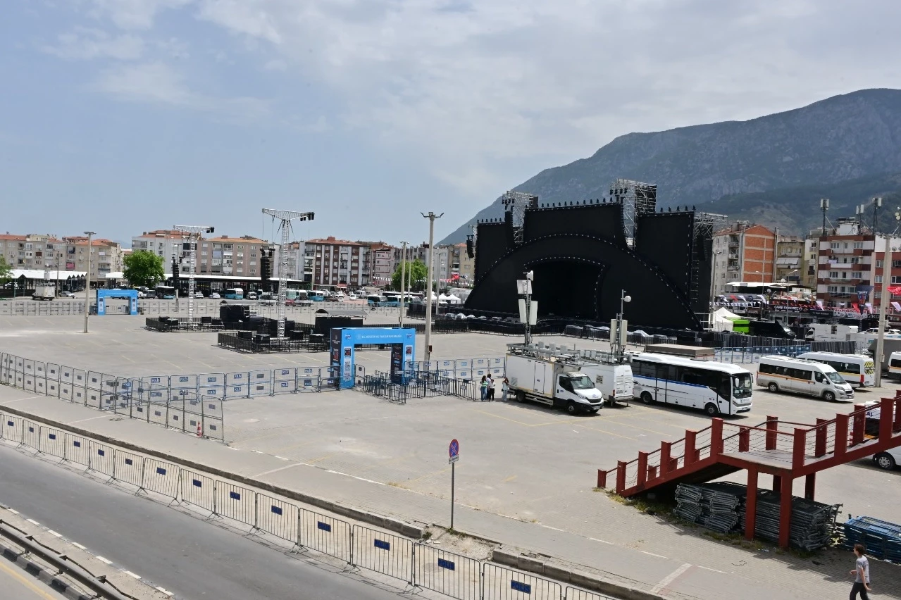Manisa Büyükşehir’den Kültür Yolu Festivali’ne destek