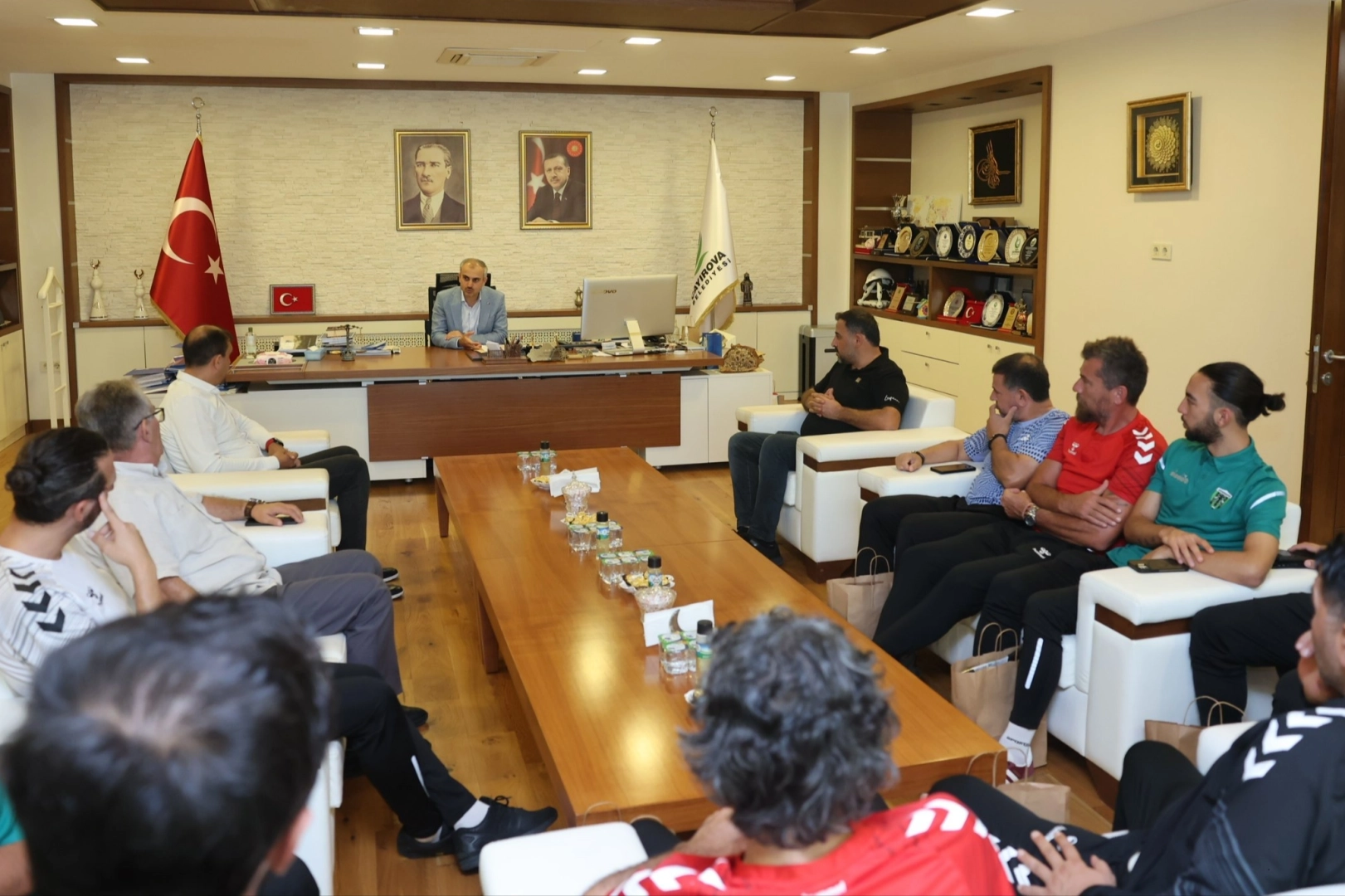 Çayırovaspor’dan Başkan Çiftçi’ye 45. yıl ziyareti