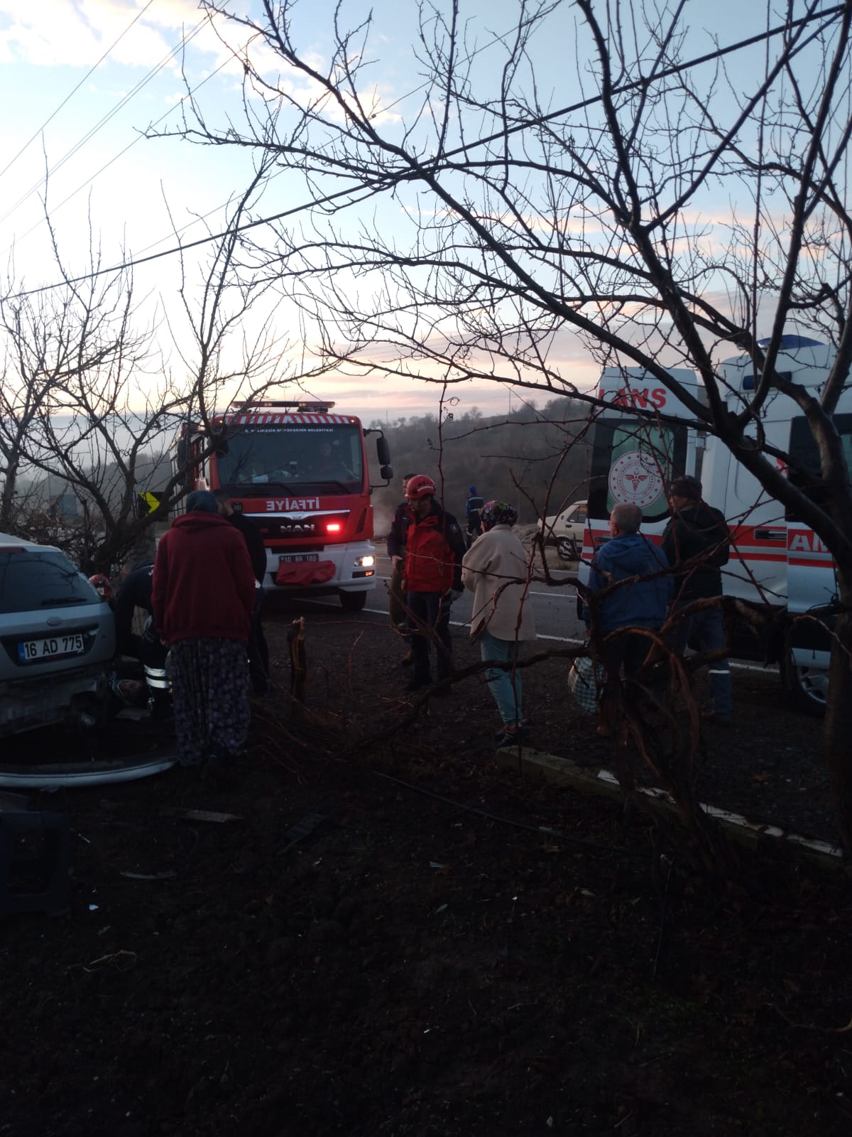 Balıkesir-Edremit Karayolu'nda Kaza: 1 Kişi Yaralandı